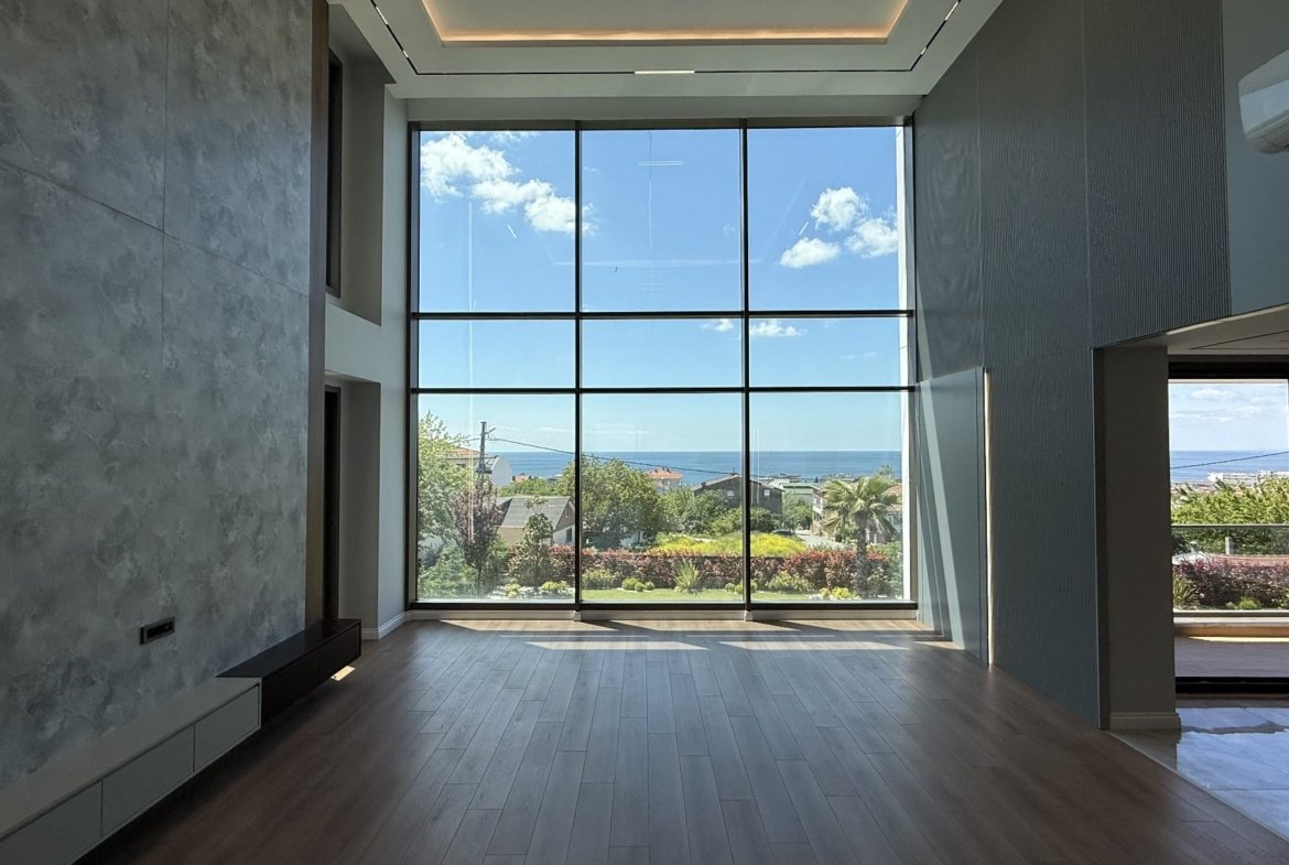 WhatsApp Image 2025-09-06 at 23.44.49 (1)