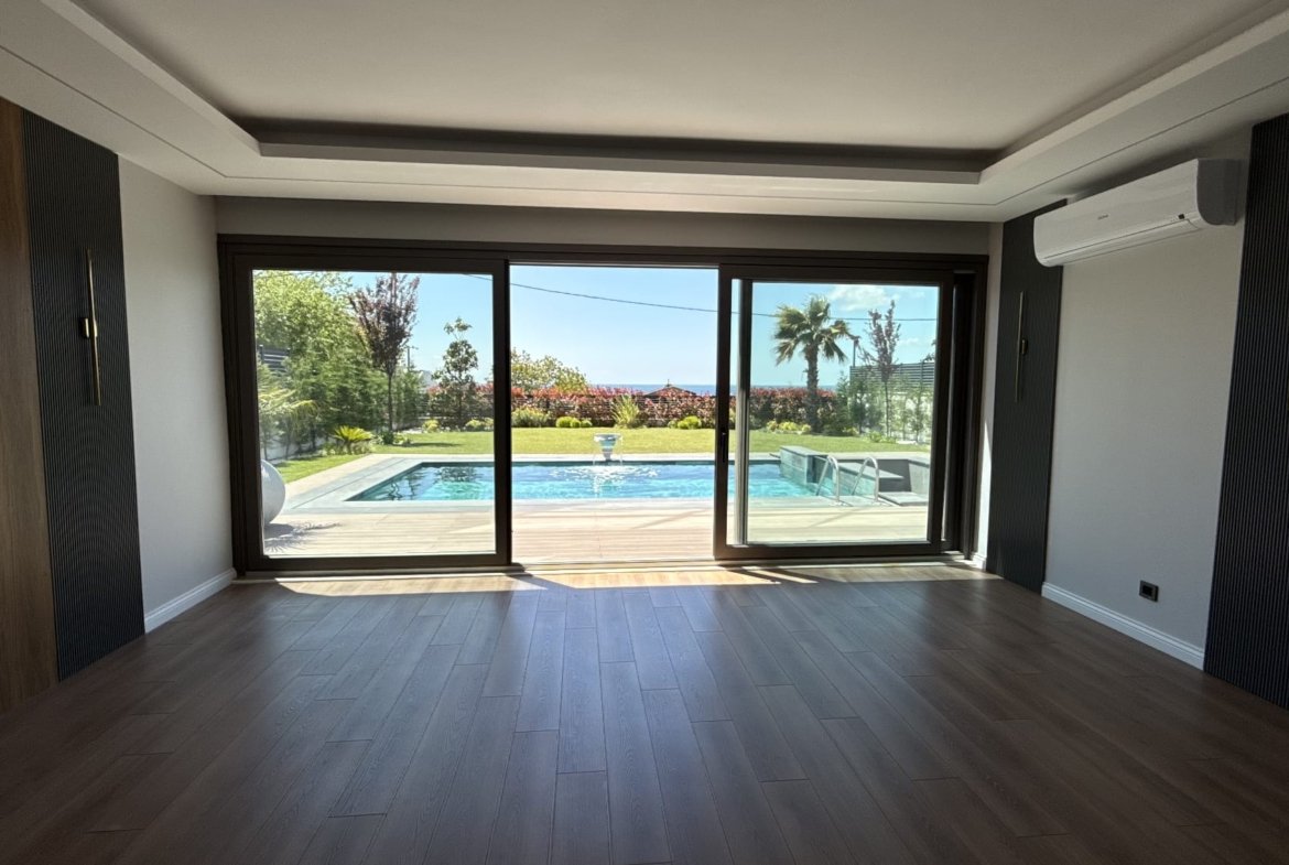 WhatsApp Image 2025-09-06 at 23.44.49 (2)