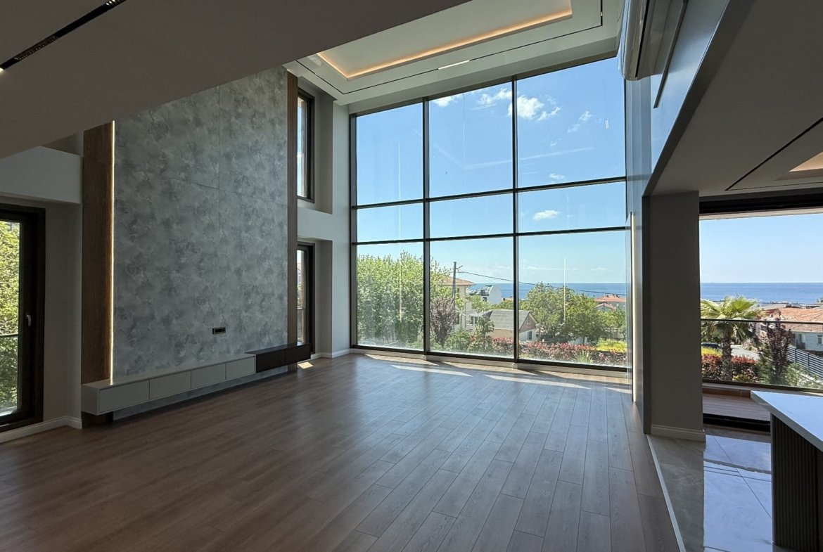 WhatsApp Image 2025-09-06 at 23.44.51