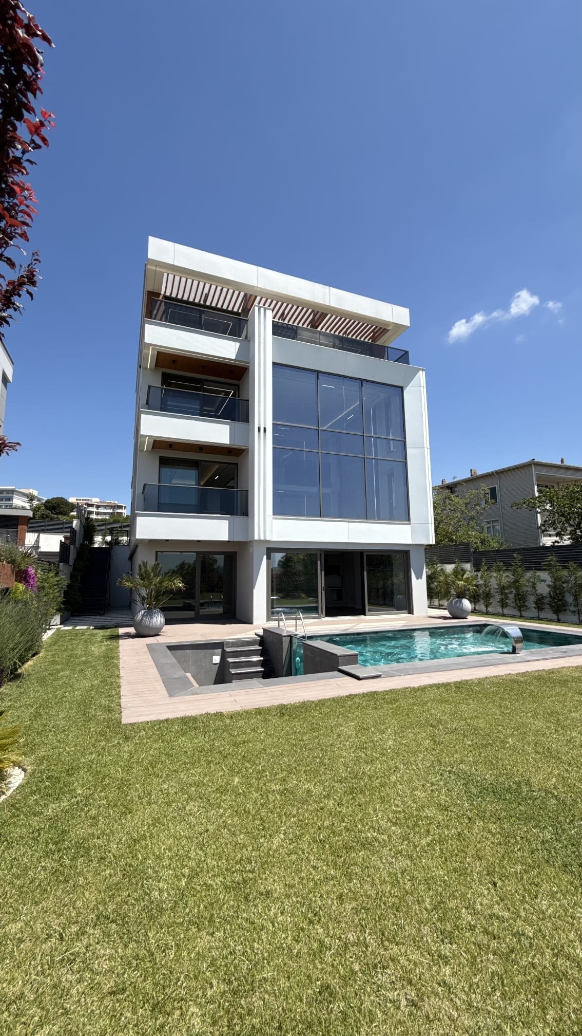 WhatsApp Image 2025-09-06 at 23.44.53